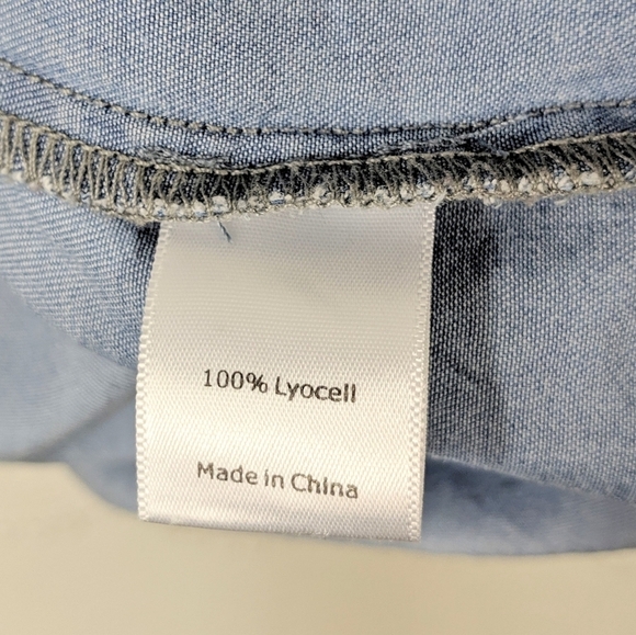 Market And Spruce Shirt Womens Small Blue Chambray Keyhole Cotton Ombre Denim - Picture 8 of 9